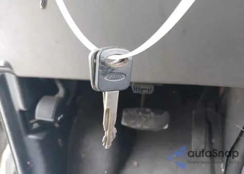 2006 Ford E-150 Commercial/Recreational z USA, uszkodzony, nr VIN 1FTRE14W46DA97461